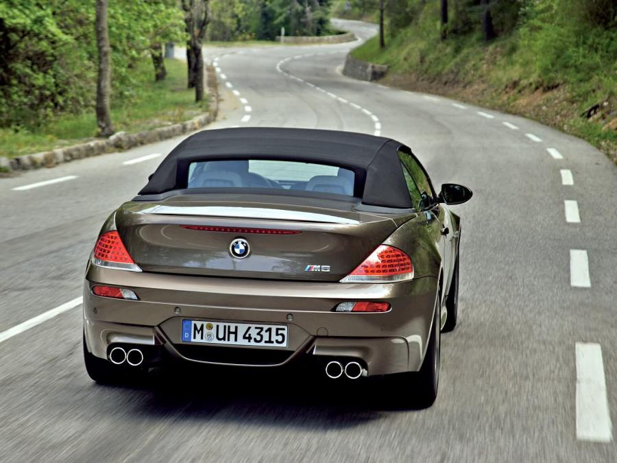  BMW M6 Convertible 2006 года  (фото 37 из 67)